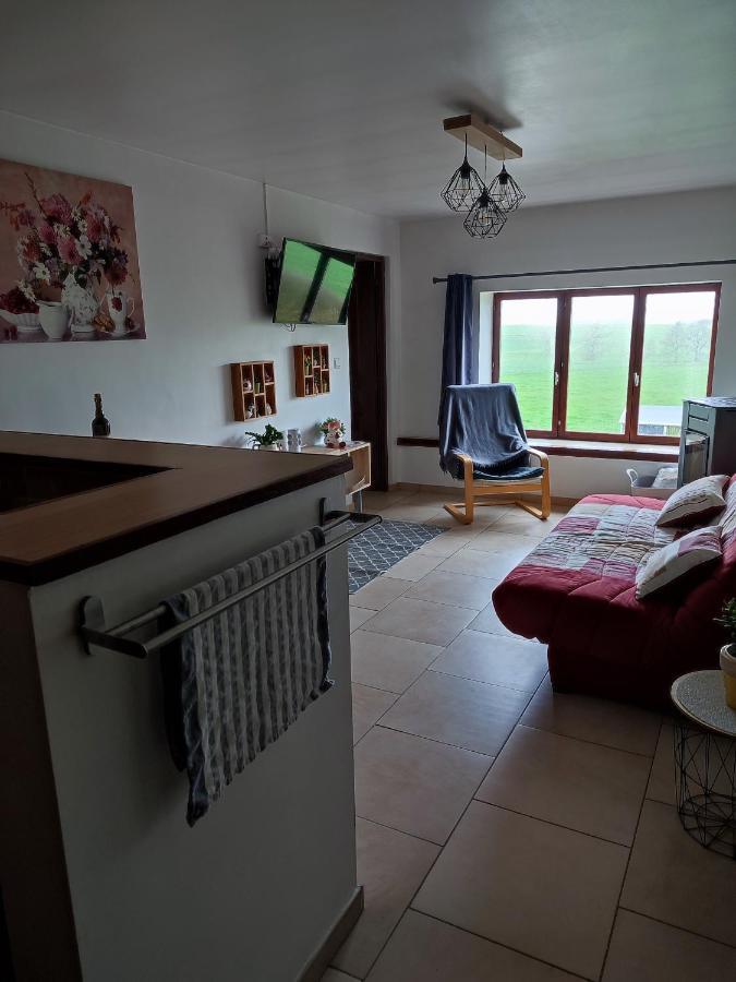 Appartamento Le Champs Des Lievres Beaumont Esterno foto