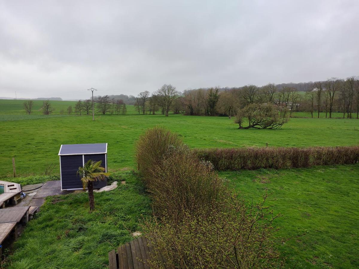 Appartamento Le Champs Des Lievres Beaumont Esterno foto